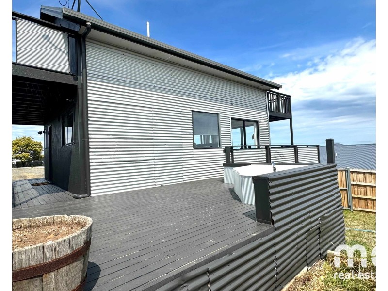 24 Lagoon View Court, Midway Point TAS 7171