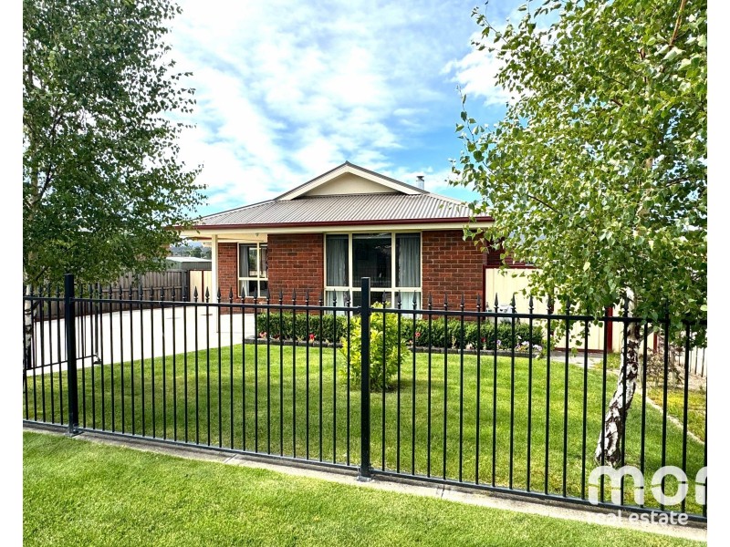 33 Madison Avenue, Brighton TAS 7030