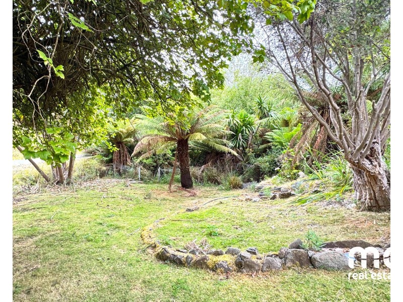 1 Myrtle Forest Road, Collinsvale TAS 7012