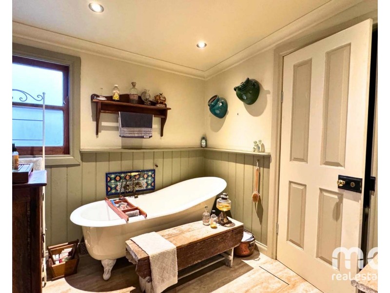 99 Main Street, Kempton TAS 7030