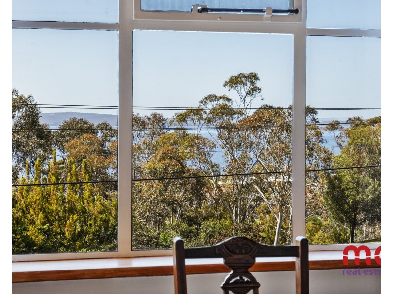 129 Channel Highway, Taroona TAS 7053