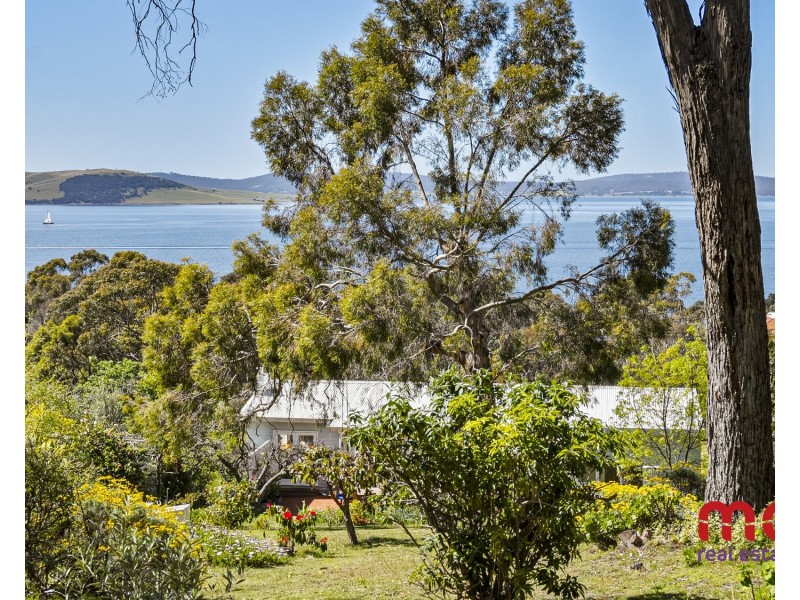 129 Channel Highway, Taroona TAS 7053