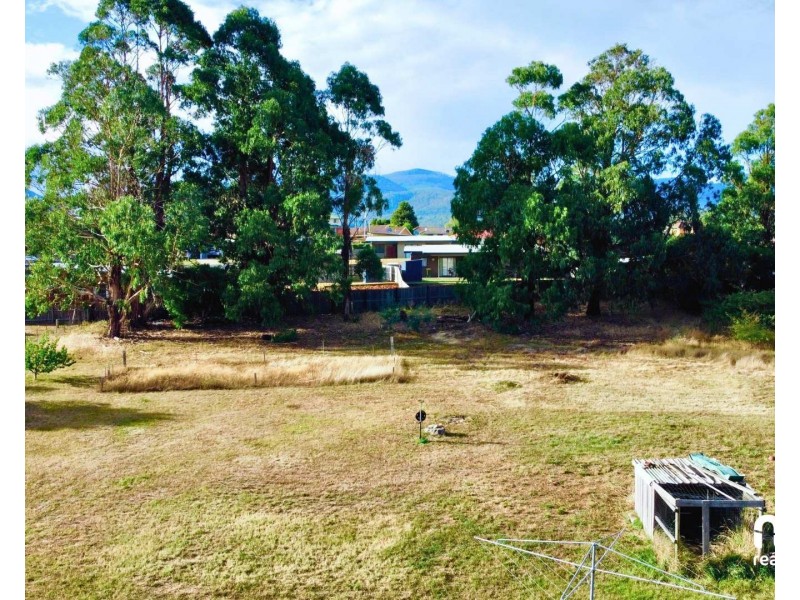 9 Oakdale Road, New Norfolk TAS 7140