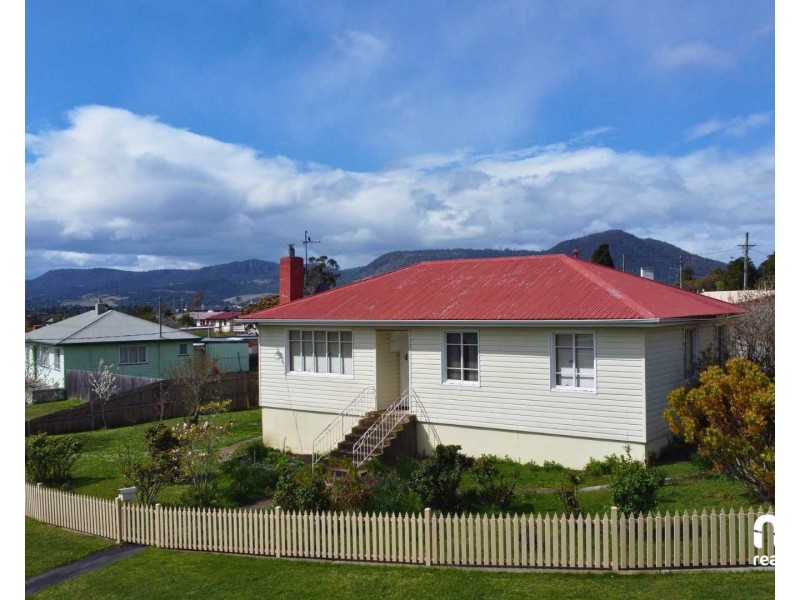 1 Maroubra Circle, Chigwell TAS 7011