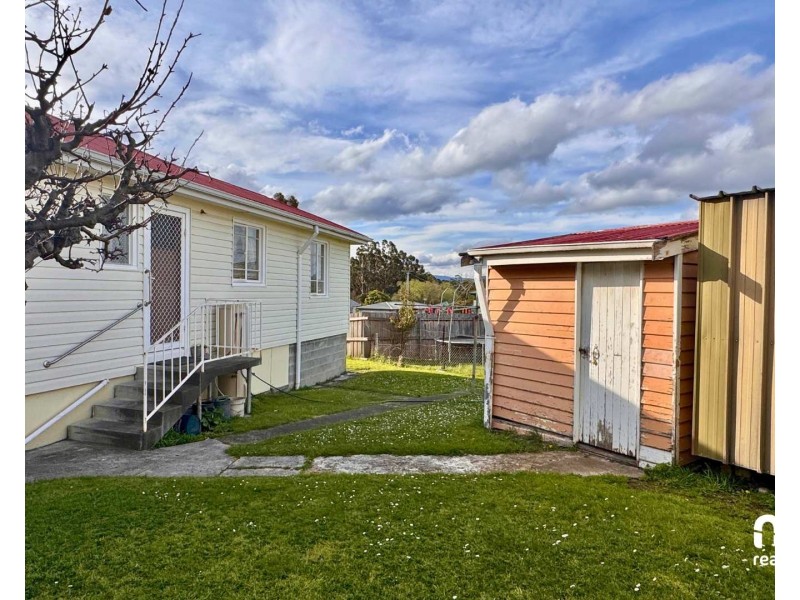 1 Maroubra Circle, Chigwell TAS 7011