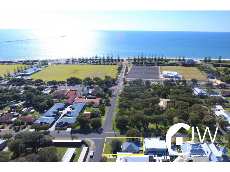 106 Adelaide Street, Busselton WA 6280
