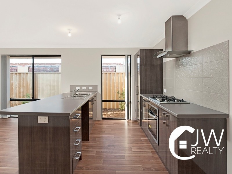 10 Castellar Pass, Yalyalup WA 6280