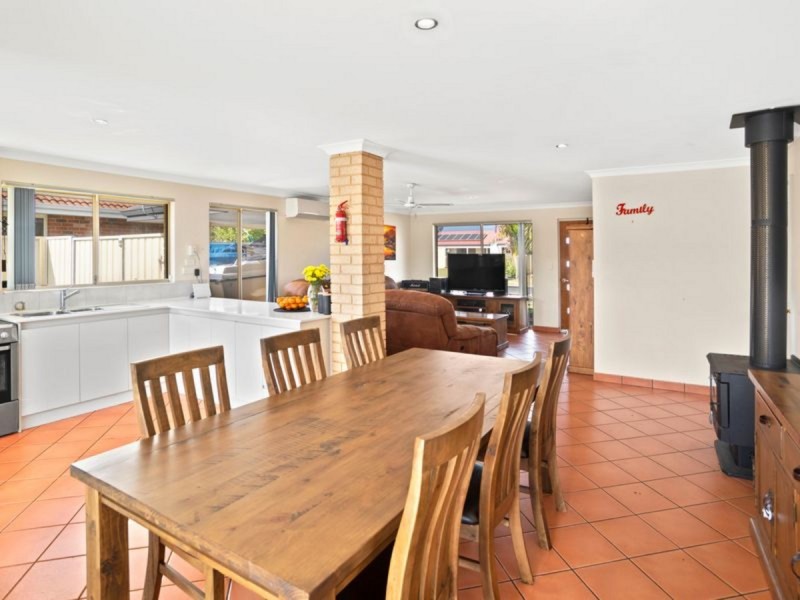 1 Karri Court, Broadwater WA 6280