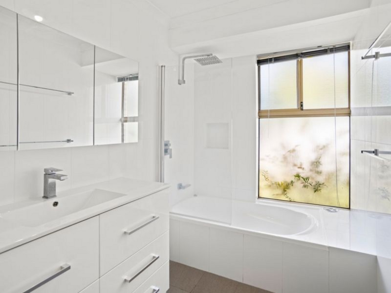 1 Karri Court, Broadwater WA 6280