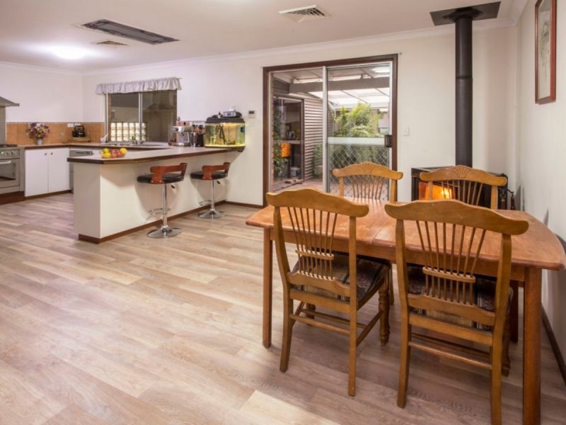 17 Dawson Avenue, Abbey WA 6280