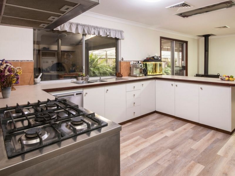 17 Dawson Avenue, Abbey WA 6280