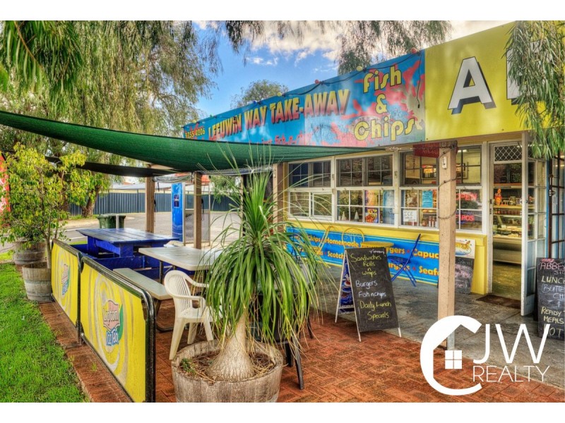 2/7 Caves Road, Abbey WA 6280