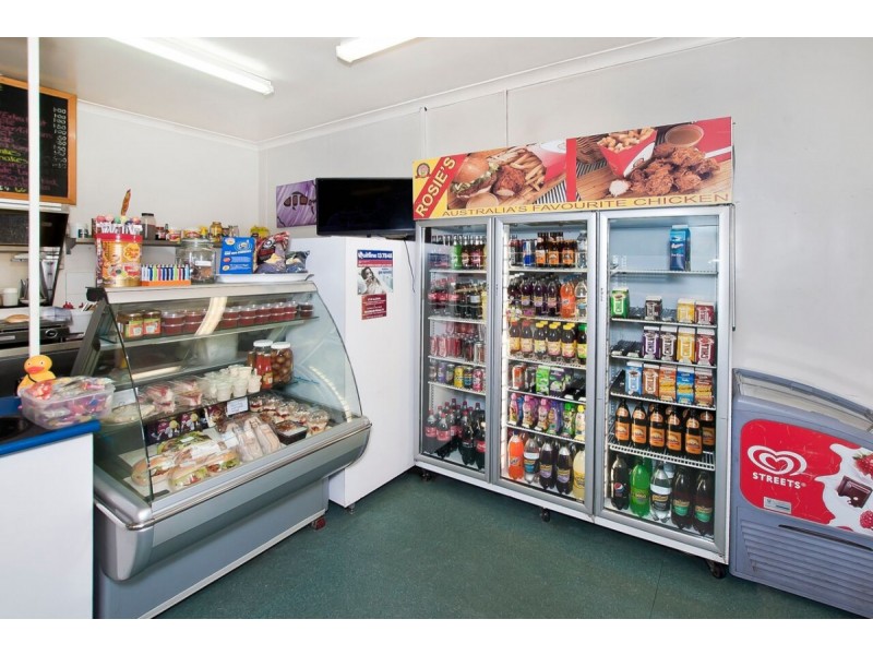 2/7 Caves Road, Abbey WA 6280