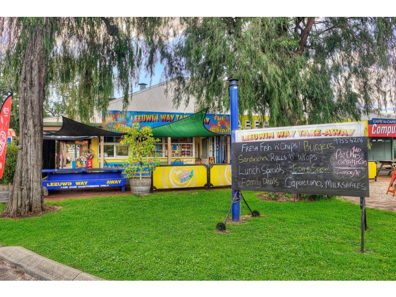 2/7 Caves Road, Abbey WA 6280