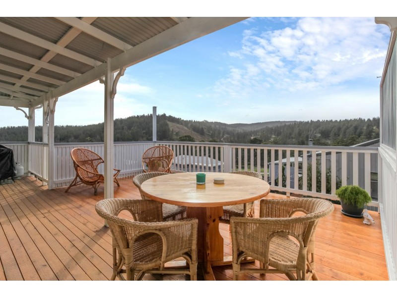 21 Hitchcock Drive, Nannup WA 6275