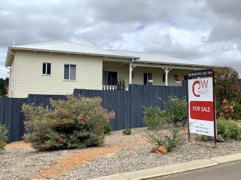 21 Hitchcock Drive, Nannup WA 6275