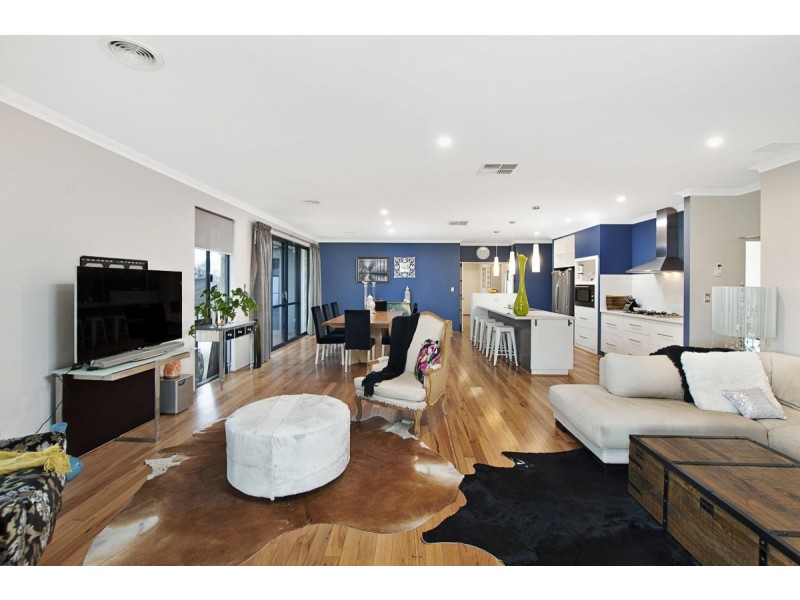 26 Provincia Parade, Yalyalup WA 6280