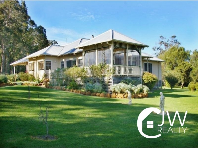 69 Roberts Road, Nannup WA 6275