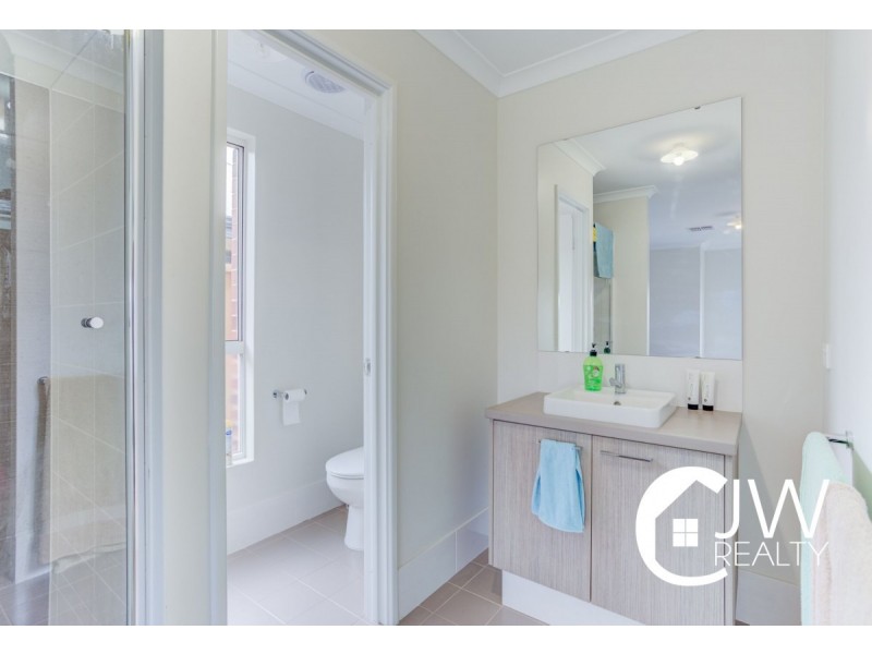 5 Antibes Way, Yalyalup WA 6280