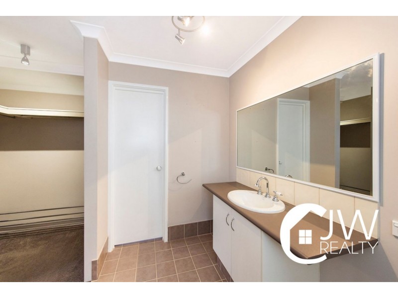 7 Burwood Road, Australind WA 6233