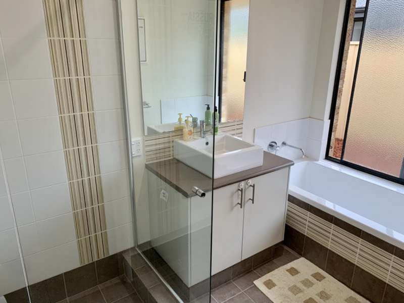 2 Crouchley Court, Broadwater WA 6280