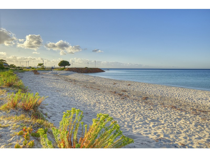 568 Geographe Bay Road, Abbey WA 6280