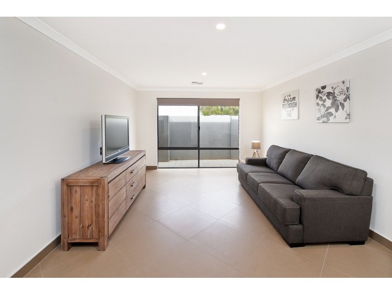 15 Yale Close, Abbey WA 6280