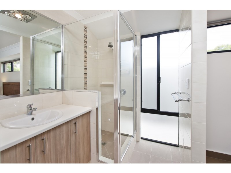 15 Yale Close, Abbey WA 6280