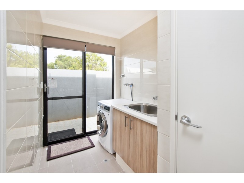 15 Yale Close, Abbey WA 6280