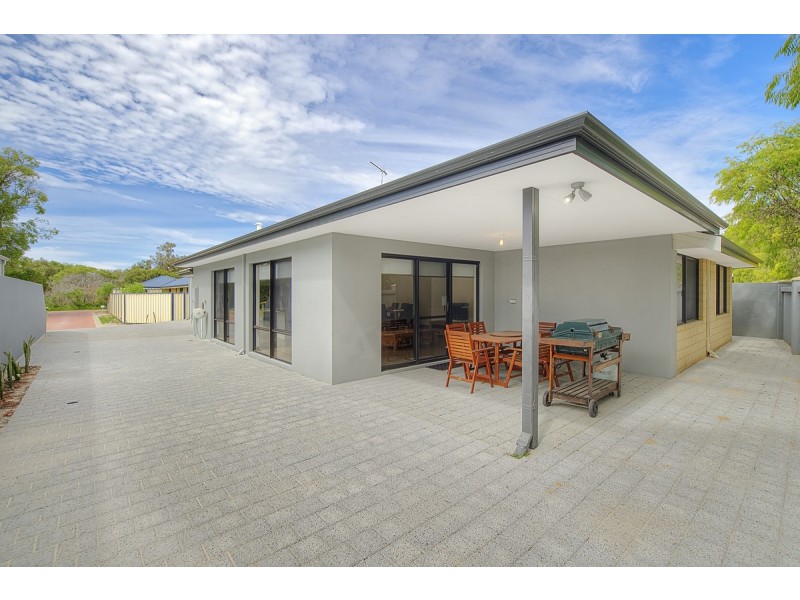 15 Yale Close, Abbey WA 6280