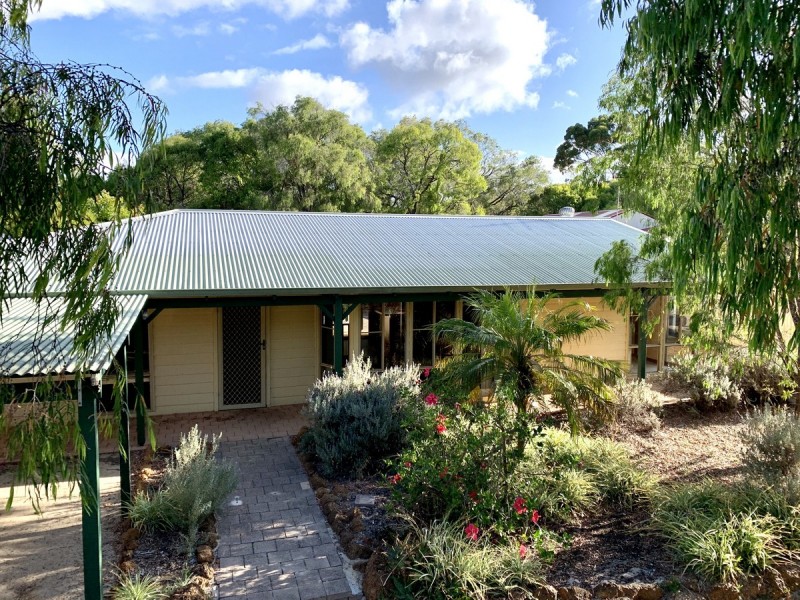 10 John Street, Abbey WA 6280