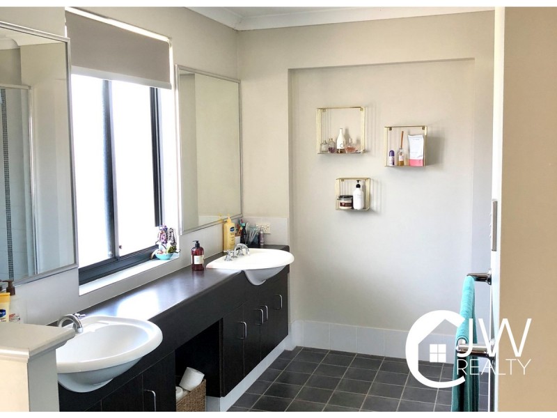 24 Pigeon Rise, Geographe WA 6280