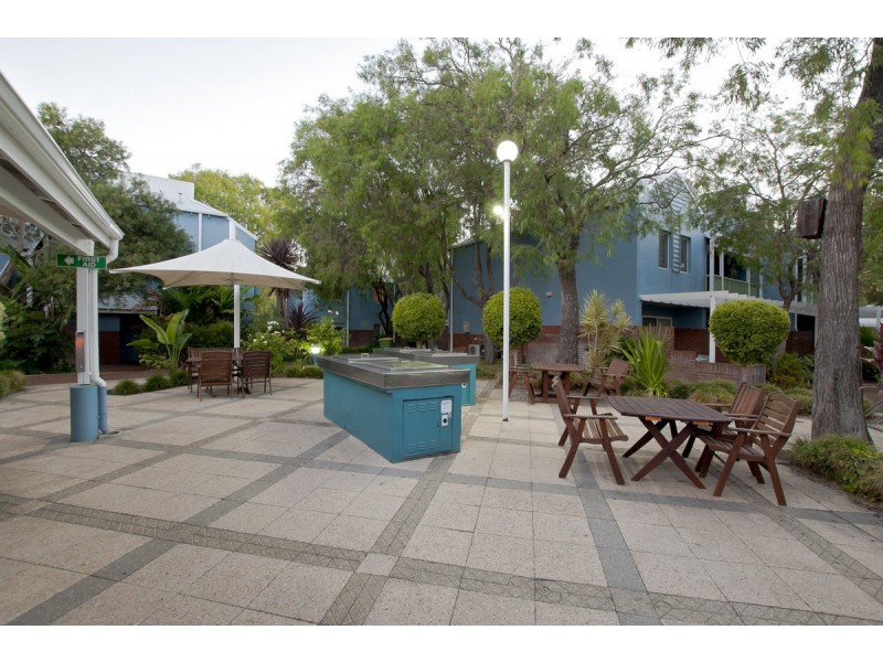 3/11 Holgate Road, Broadwater WA 6280