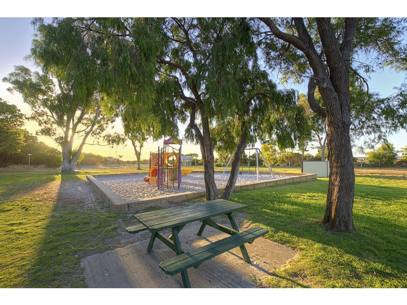 3/11 Holgate Road, Broadwater WA 6280