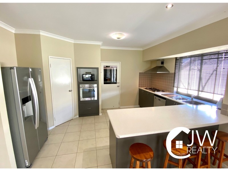 61 Beachfields Drive, Broadwater WA 6280