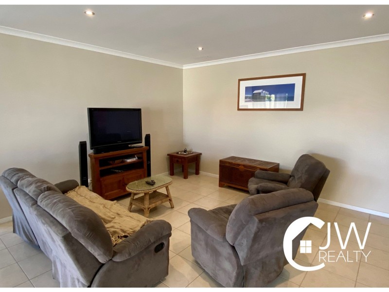 61 Beachfields Drive, Broadwater WA 6280