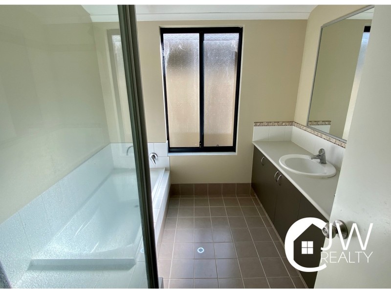 61 Beachfields Drive, Broadwater WA 6280