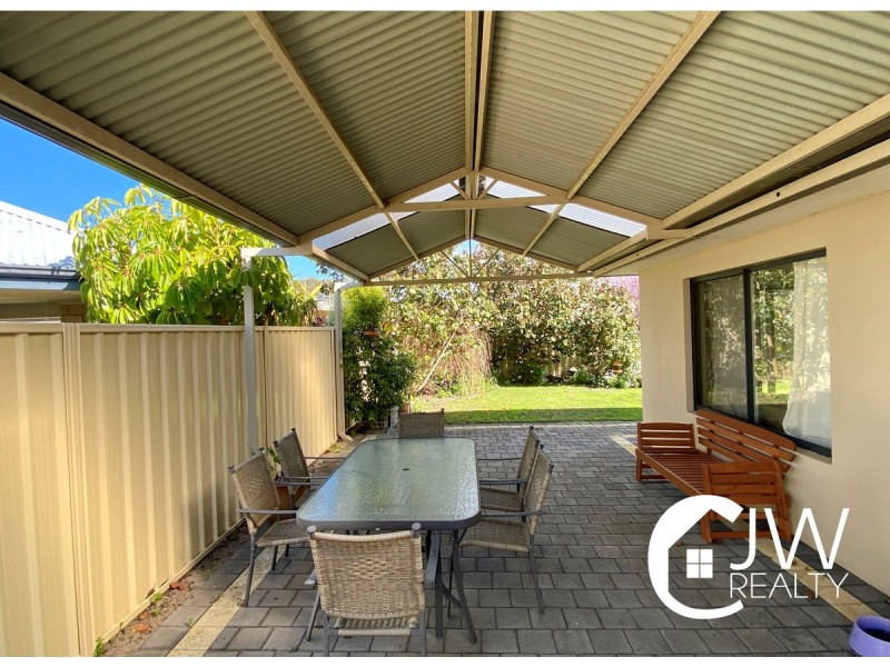 61 Beachfields Drive, Broadwater WA 6280