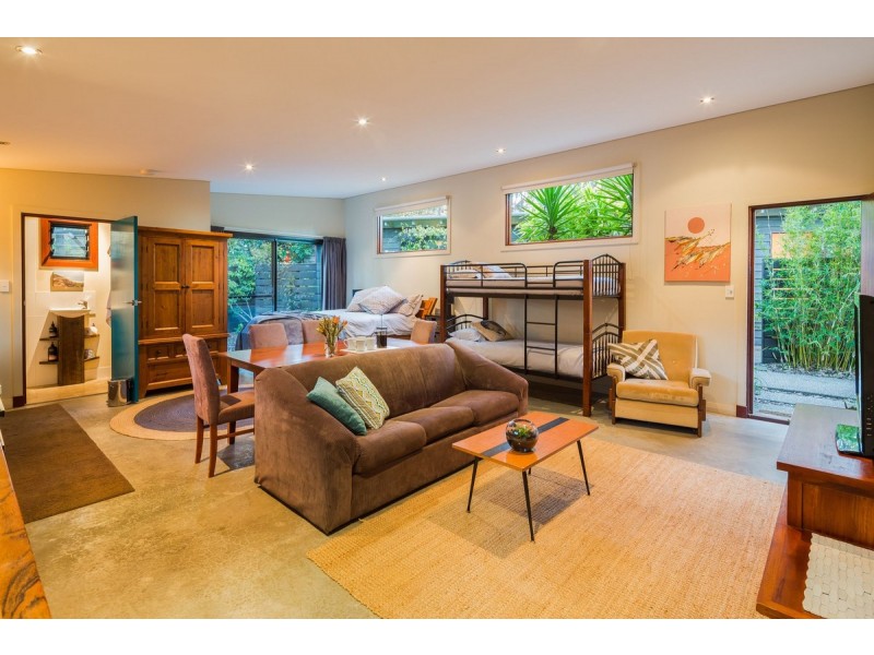 6 Bushlands Rise, Margaret River WA 6285