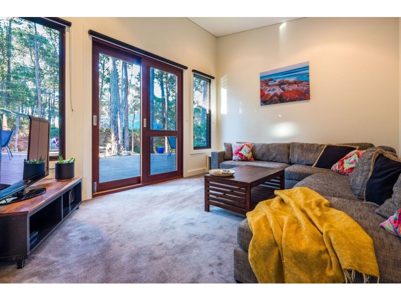 6 Bushlands Rise, Margaret River WA 6285