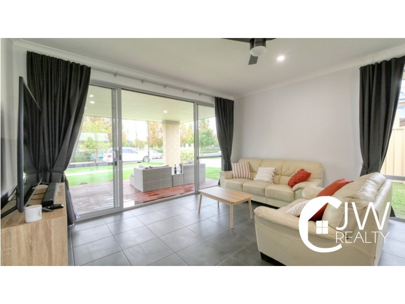 36 Almond Parkway, Yalyalup WA 6280