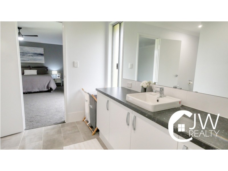 36 Almond Parkway, Yalyalup WA 6280