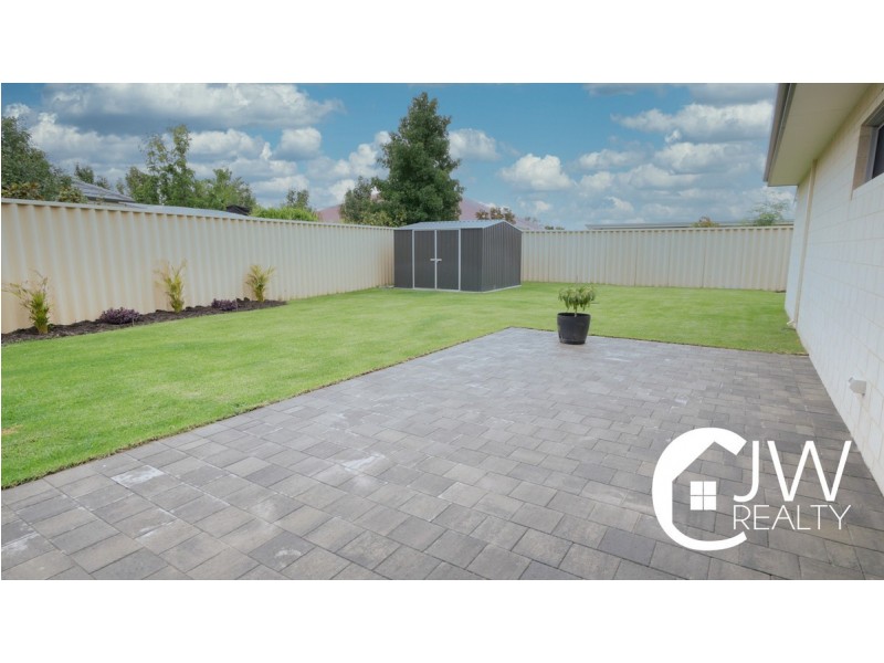 36 Almond Parkway, Yalyalup WA 6280