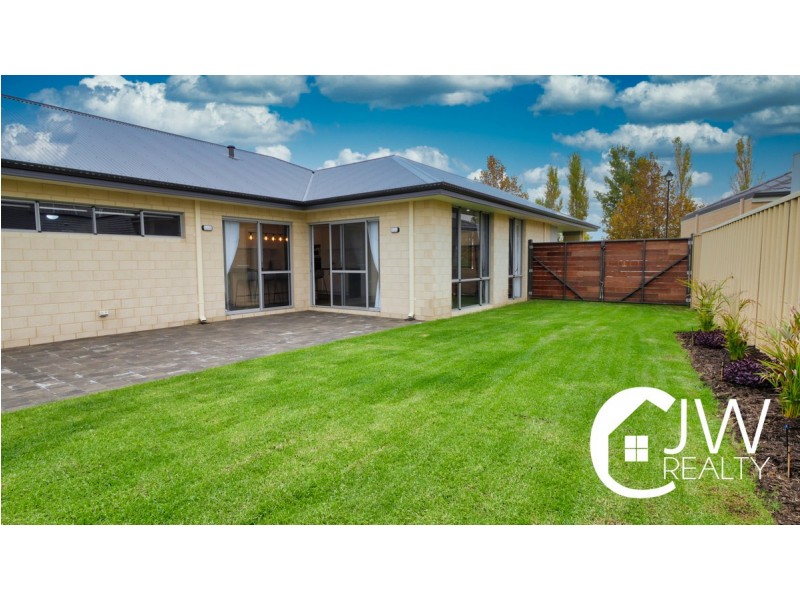 36 Almond Parkway, Yalyalup WA 6280