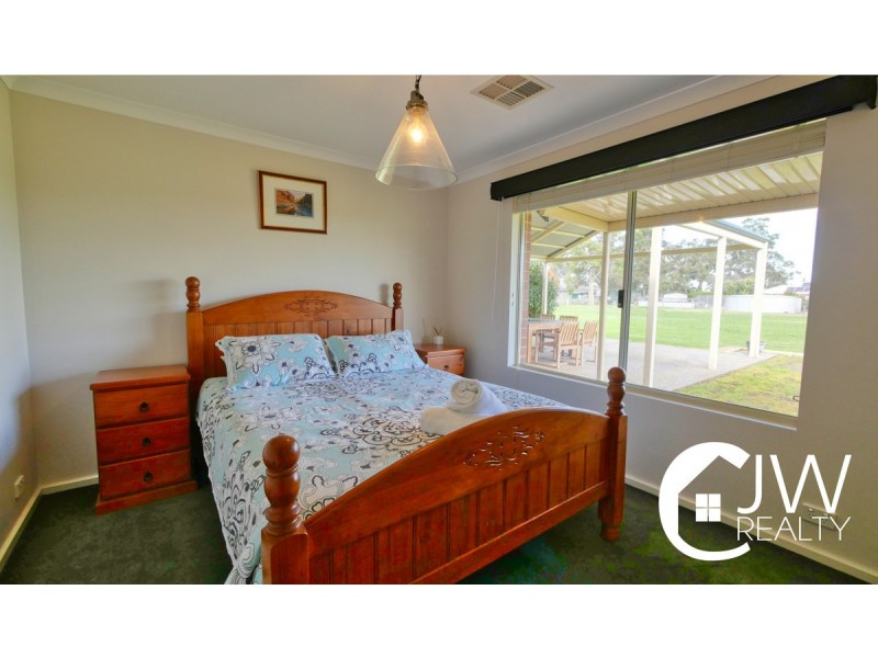 51 Peaceful Way, Ambergate WA 6280