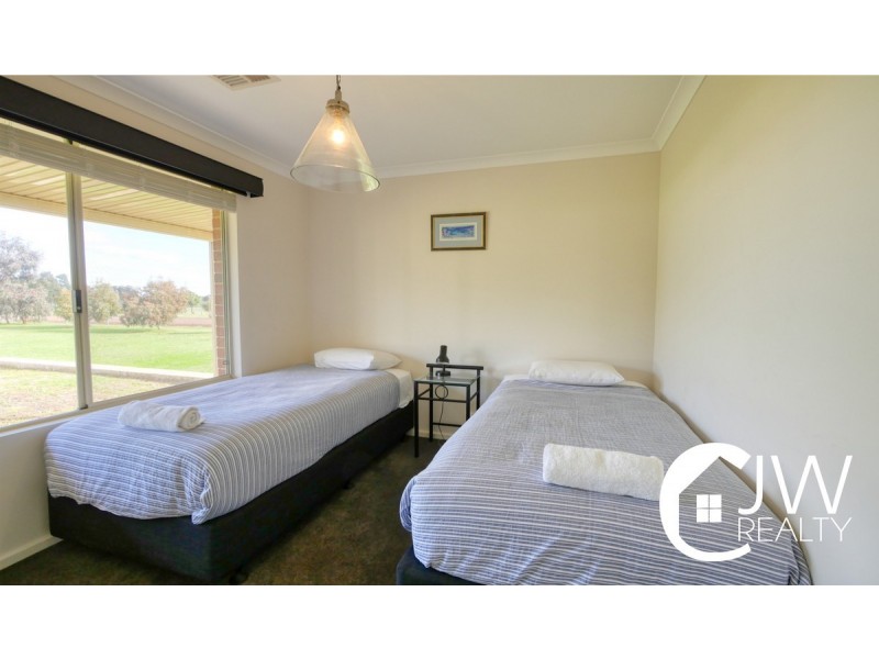 51 Peaceful Way, Ambergate WA 6280