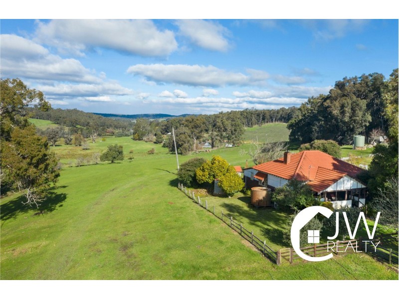 96 Pugsley Road, Lowden WA 6240