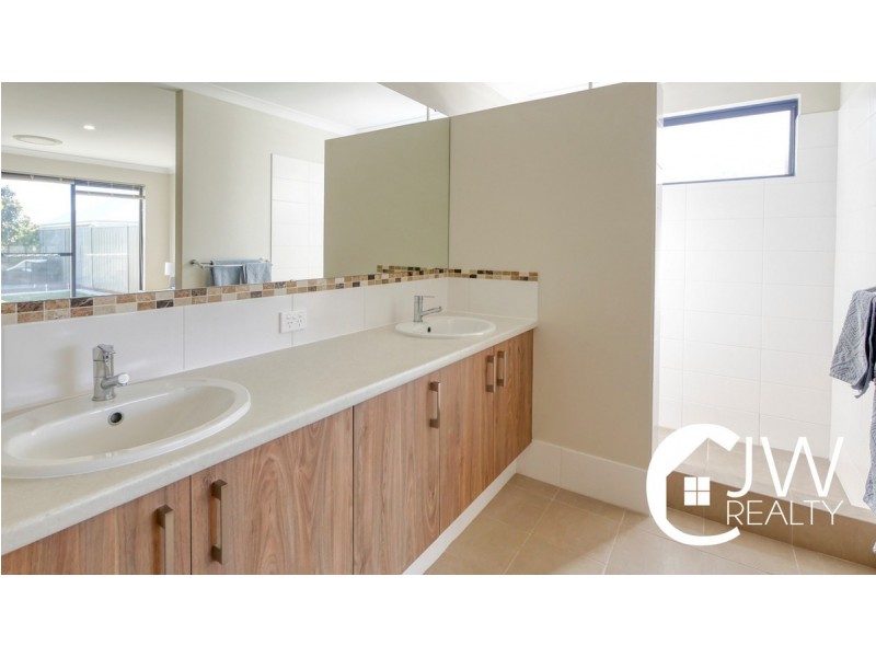 136 Napoleon Promenade, Kealy WA 6280