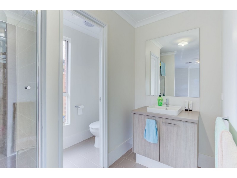 5 Antibes Way, Yalyalup WA 6280