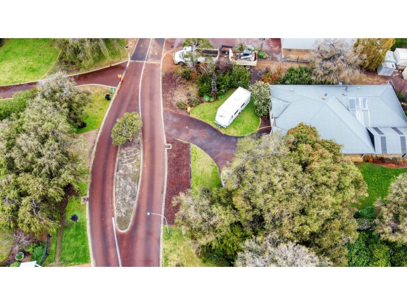 22 Klaehn Crescent, Yalyalup WA 6280